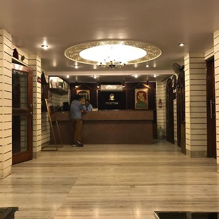 Oyo 15359 Hotel Kachandeep Dźajpur Zewnętrze zdjęcie