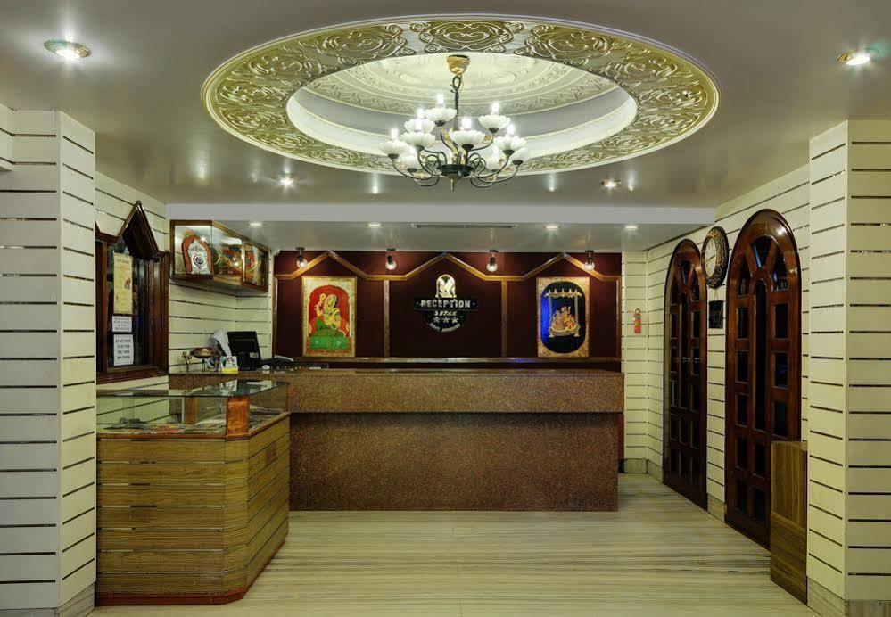 Oyo 15359 Hotel Kachandeep Dźajpur Wnętrze zdjęcie