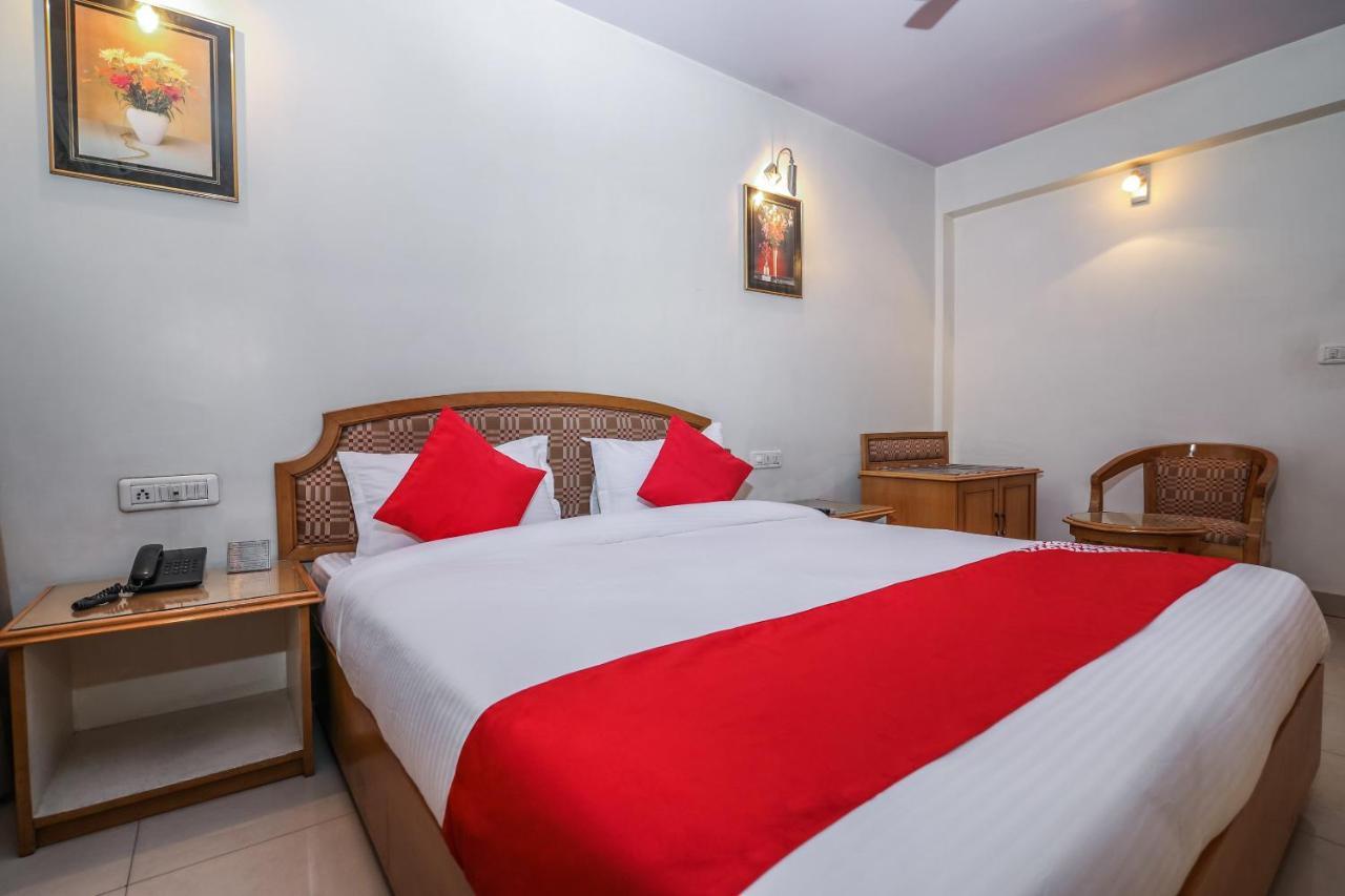 Oyo 15359 Hotel Kachandeep Dźajpur Zewnętrze zdjęcie