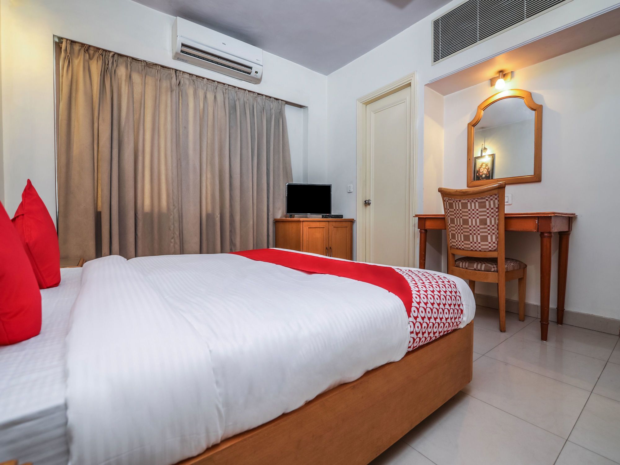 Oyo 15359 Hotel Kachandeep Dźajpur Zewnętrze zdjęcie